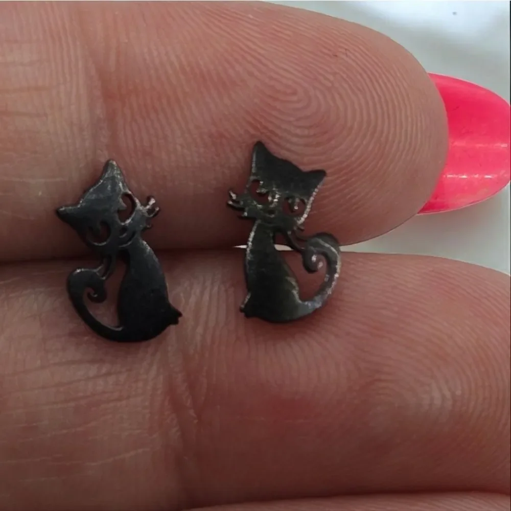 Black Cat Stud Earrings Stainless Steel Tiny Kitty Silhouette Gothic Halloween